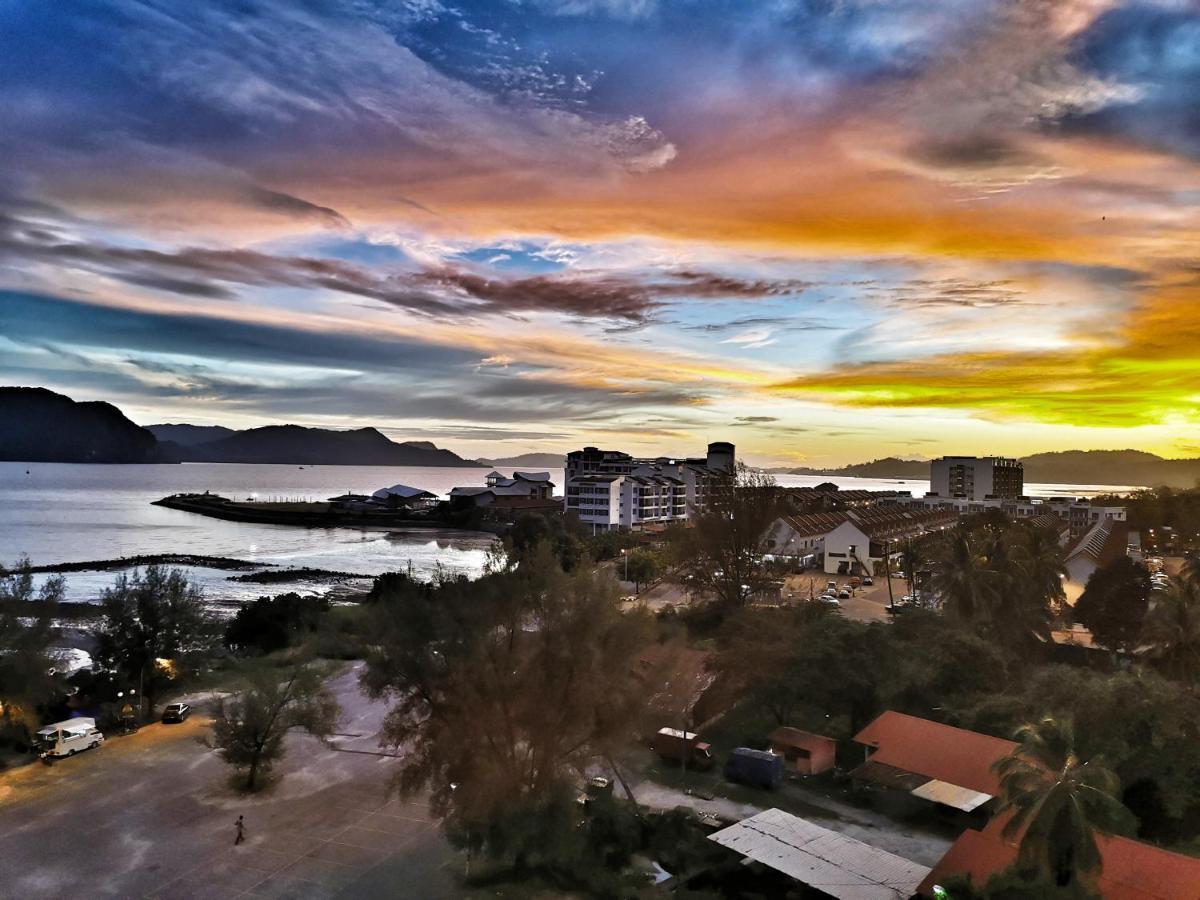 Hotel Langkasuka Langkawi Kuah Exteriör bild