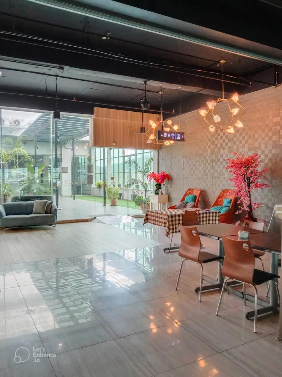 Hotel Langkasuka Langkawi Kuah Exteriör bild