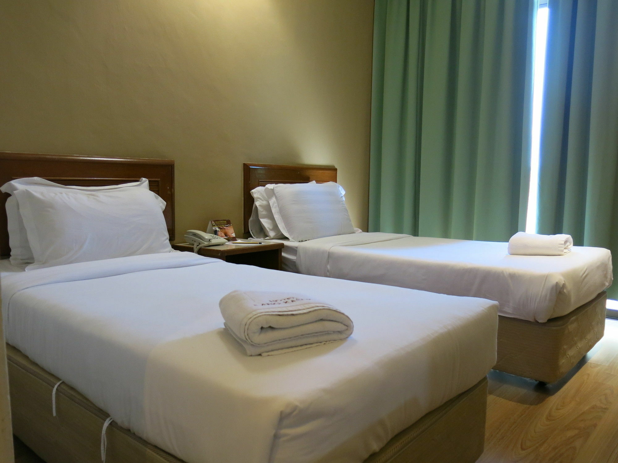 Hotel Langkasuka Langkawi Kuah Exteriör bild
